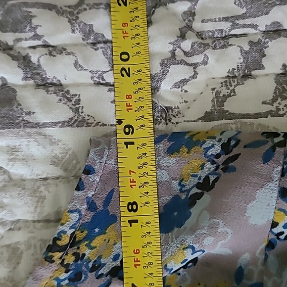 Cabi Floral Sheer Sleeveless Blouse - Picture 6 of 7